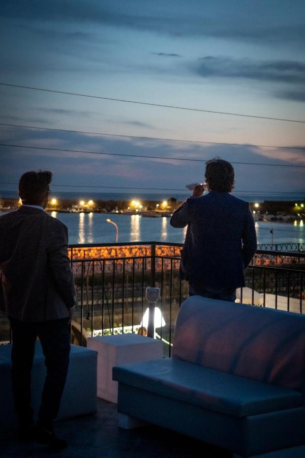Tribus Boutique Hotel Torre Annunziata Buitenkant foto