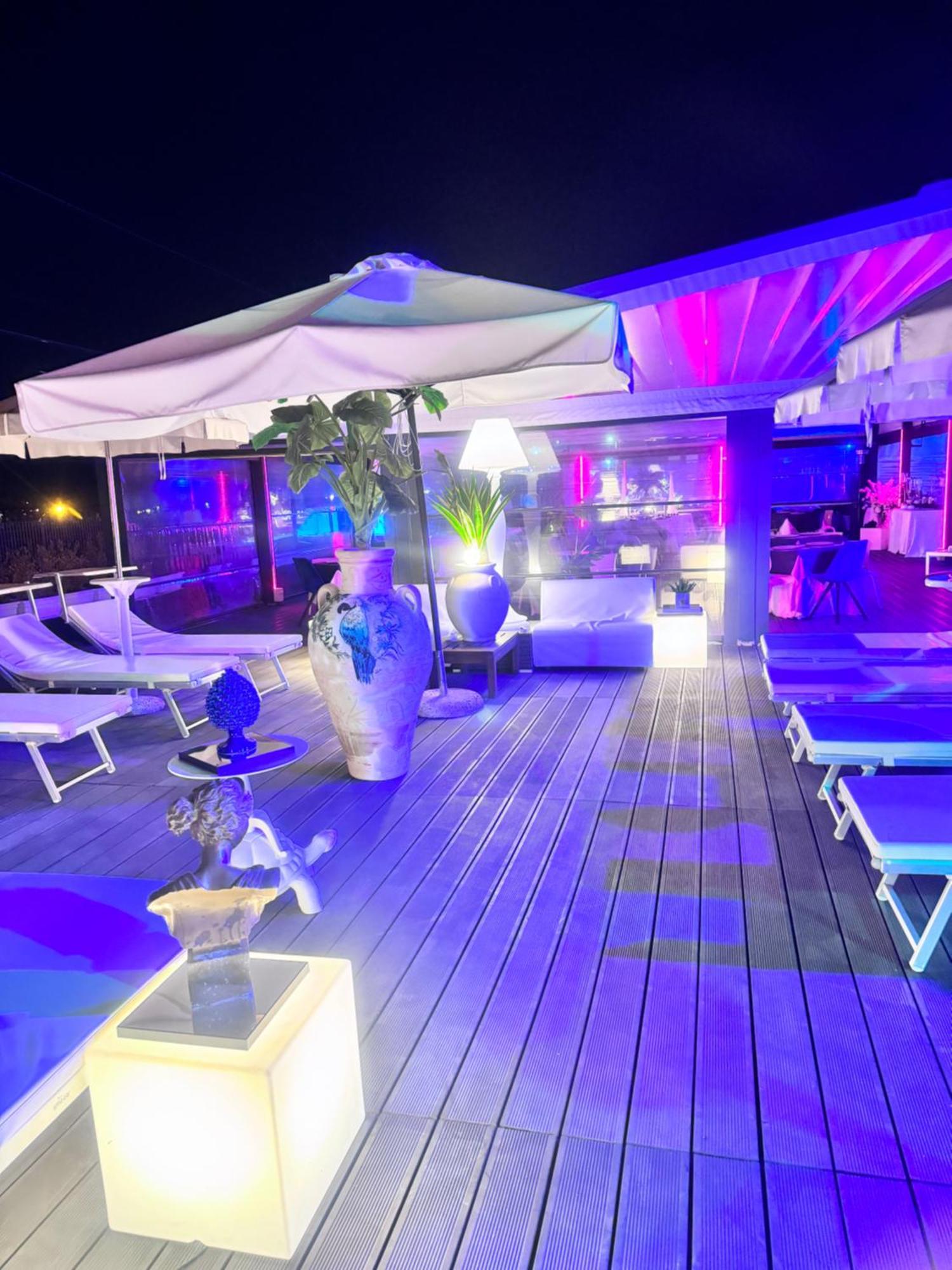 Tribus Boutique Hotel Torre Annunziata Buitenkant foto